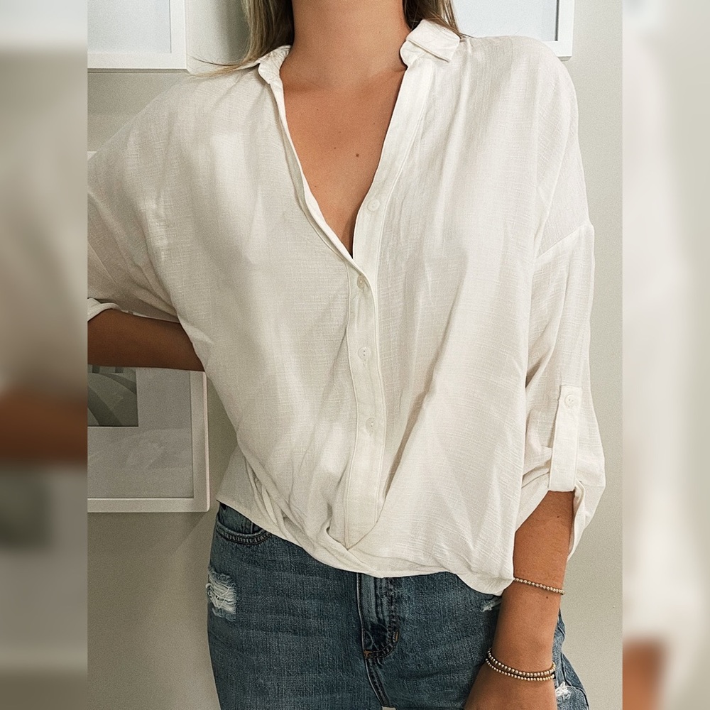 (WORN ONCE) White Button Down Linen Blouse